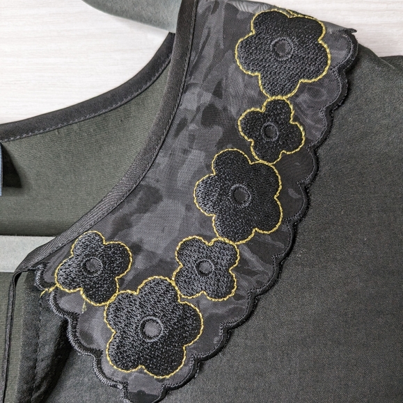 ModCloth Satin Flutter Sleeve Solid Black Blouse Size S NWT - Picture 4 of 8